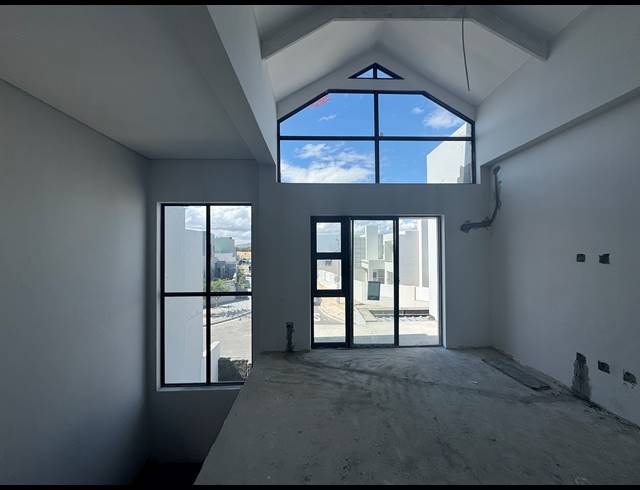 4 BEDROOM HOUSE FOR SALE IN SANDOWN